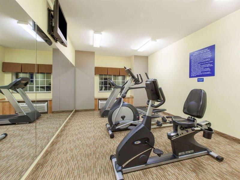 Microtel Inn & Suites By Wyndham Johnstown Екстер'єр фото