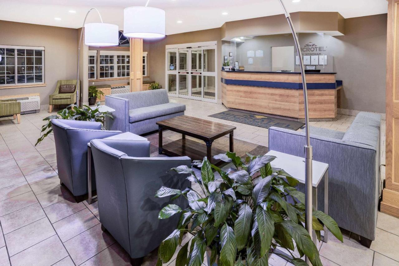 Microtel Inn & Suites By Wyndham Johnstown Екстер'єр фото