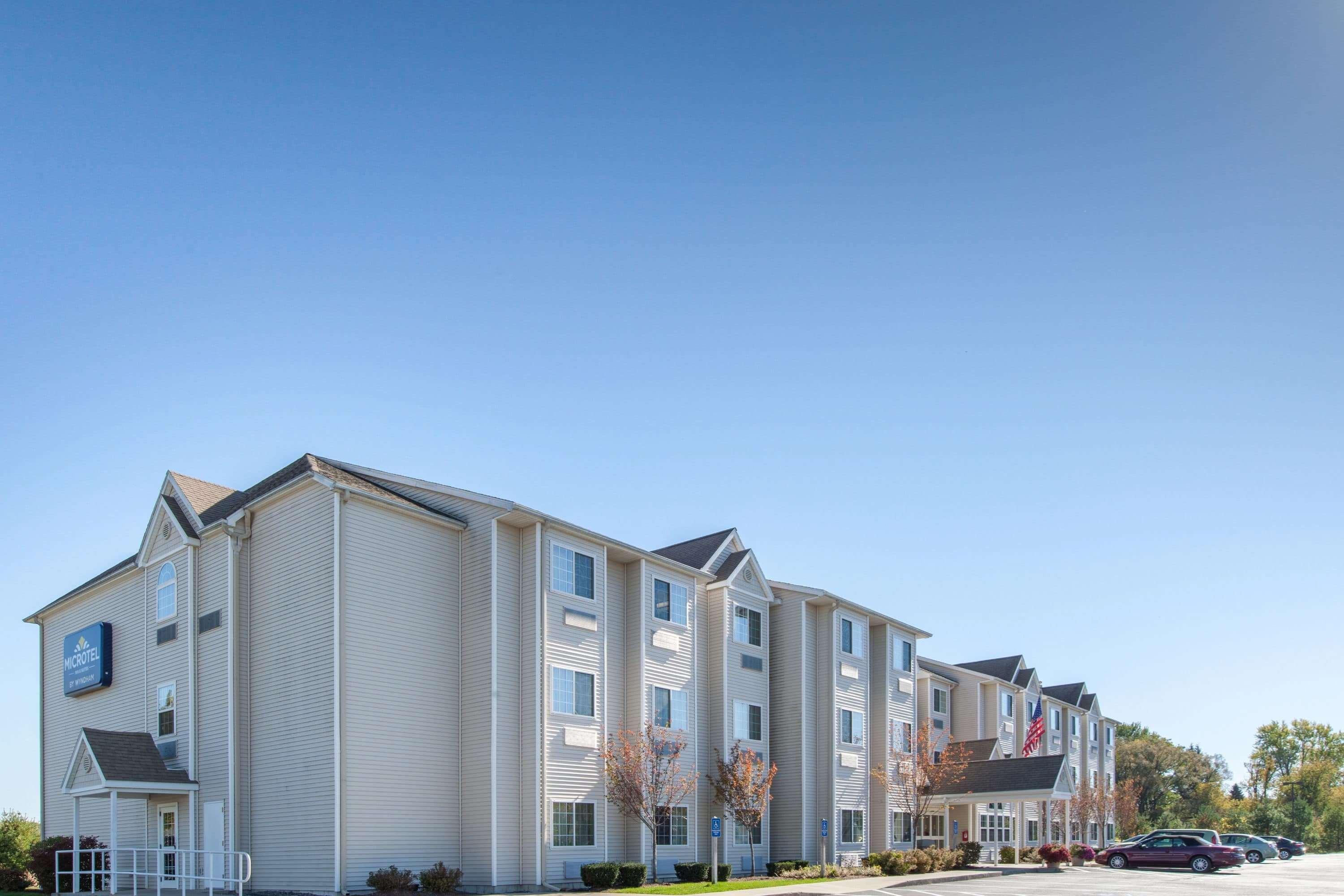 Microtel Inn & Suites By Wyndham Johnstown Екстер'єр фото